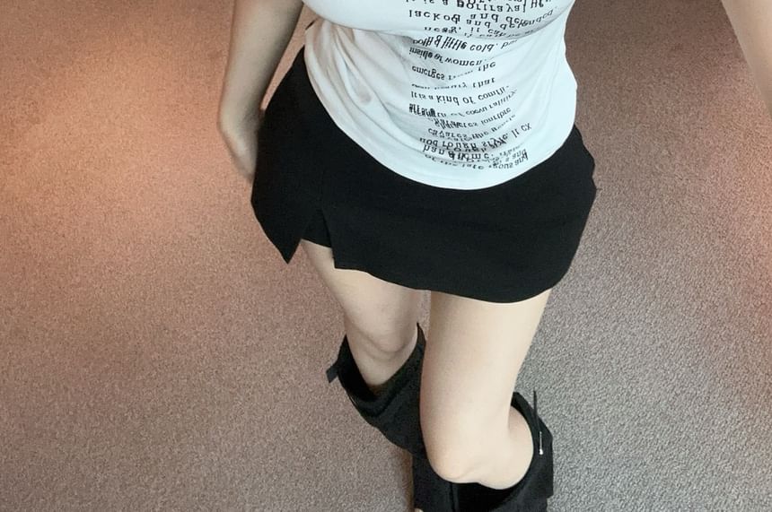 Short-Sleeve Crew Neck Lettering Slim Fit Tee