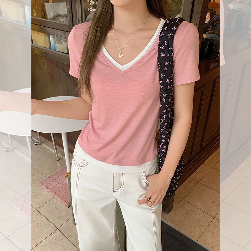 Mock Two-Piece Short-Sleeve V-Neck Contrast Trim Tee