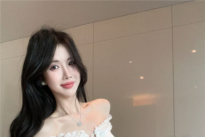 Fit Top Ruffle Asymmetrical Lace Lace-Up Slim Trim Camisole