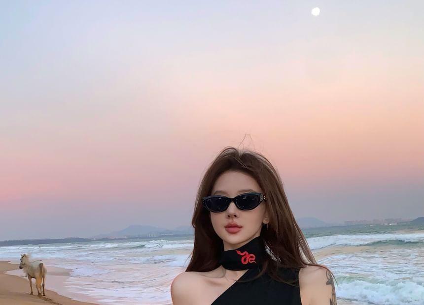 Tank Top One-Shoulder Snake Slim Print Fit Halter