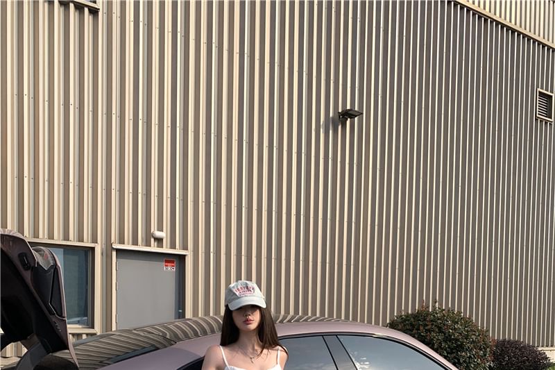 Lace Trim Button-Up Crop Camisole Top / Low Rise Washed Lace Panel Wide Leg Cargo Jeans