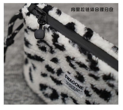 Bag Applique Fleece Crossbody