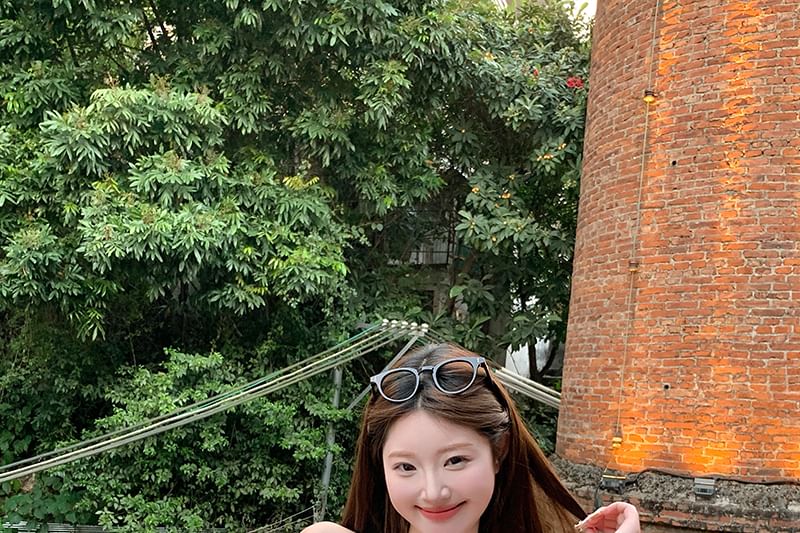 Plain Halter Top / Puff-Sleeve Bow Open Back Peplum Blouse