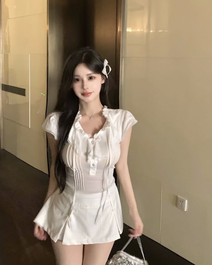 Cap-Sleeve Plain Ruffle Lace Trim T-Shirt