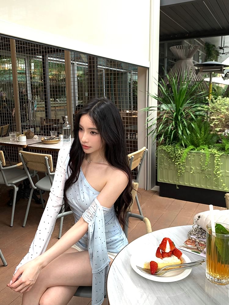 Long-Sleeve One-Shoulder Dotted T-Shirt