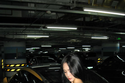 Short-Sleeve One-Shoulder Plain Cropped Tee