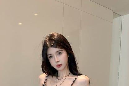 V-Neck Leopard Print Ruffle Panel Tie-Up Slit Cami Top