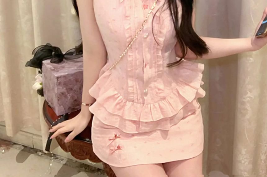 Sleeveless Collared Bow Print Ruffle Blouse / Bow Brooch / High Waist Mini Pencil Skirt / Set