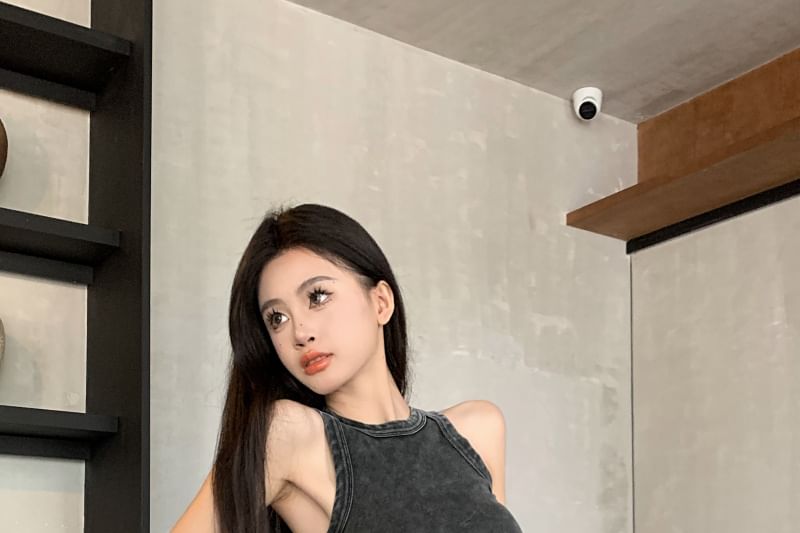 Crew Neck Washed Tank Top / Drawstring Waist Plain Wide Leg Pants