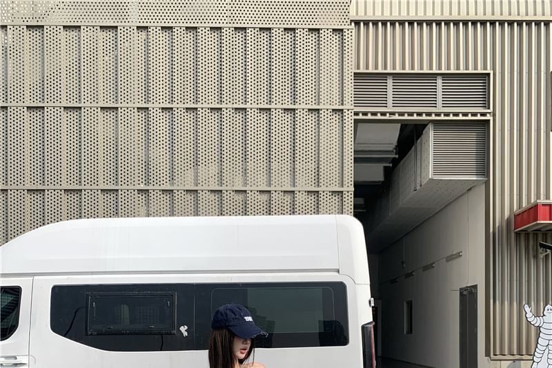 Long-Sleeve Off Shoulder Plain Crop T-Shirt / Mini A-Line Skirt