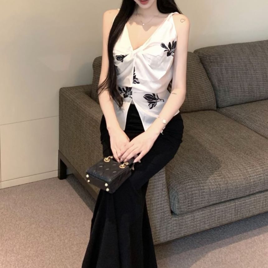 V-Neck Floral Print Slit Cami Top / High Rise Plain Maxi Pencil Skirt