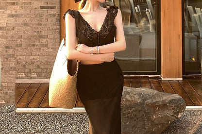 Sleeveless V-Neck Plain Panel Lace Crop Top / High Waist Maxi Fishtail Skirt