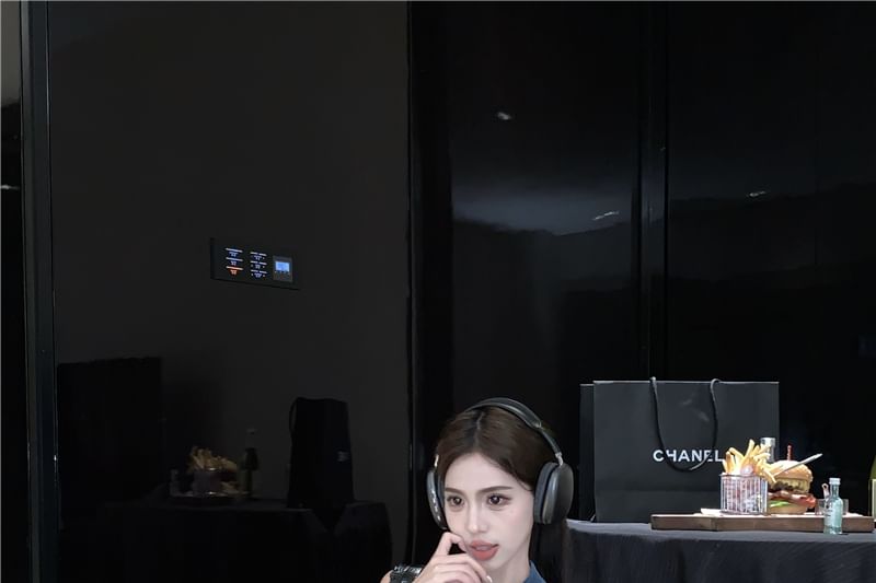 Collared Washed Crop Button Denim Vest / High Waist Mini Pencil Skirt