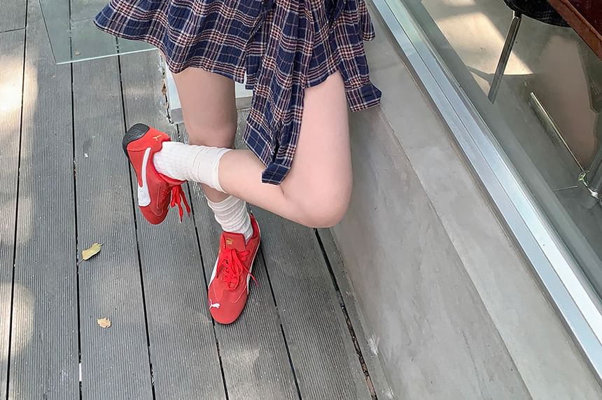 Long Sleeve Collared Plaid Tie-Up Shirt