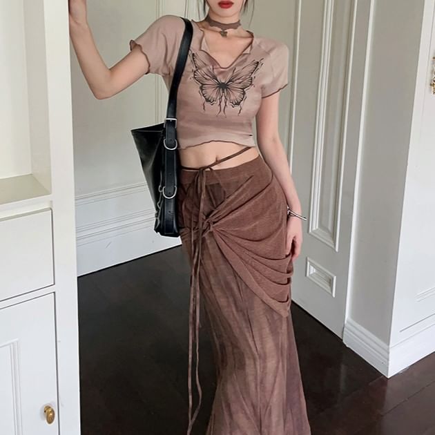 Short Sleeve V-Neck Butterfly Print Crop Tee / Mid Waist Tie-Up Maxi Pencil Skirt