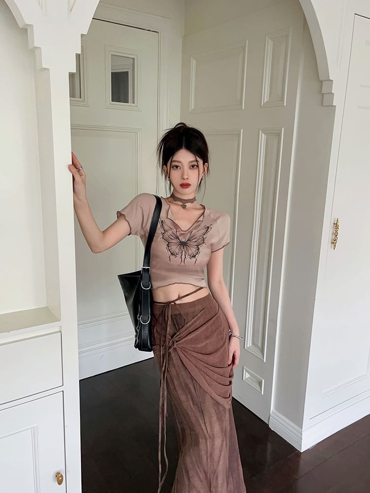 Short Sleeve V-Neck Butterfly Print Crop Tee / Mid Waist Tie-Up Maxi Pencil Skirt
