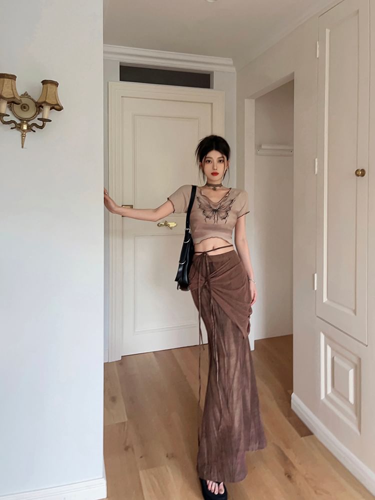Short Sleeve V-Neck Butterfly Print Crop Tee / Mid Waist Tie-Up Maxi Pencil Skirt