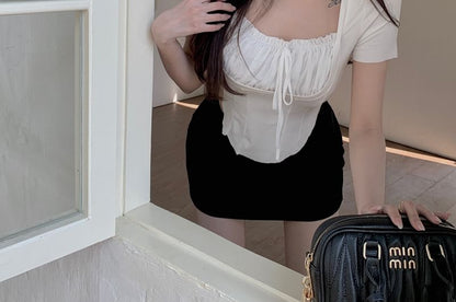 Short Sleeve Square Neck Plain Ruched Mock Two Piece Top