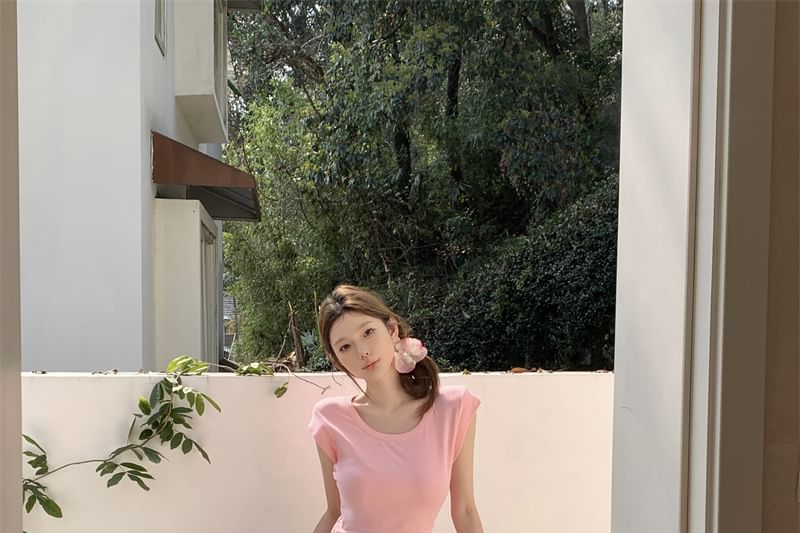 Cap Sleeve Crew Neck Plain Mock Two Piece Asymmetrical T-Shirt / High Waist Plain Flared Pants