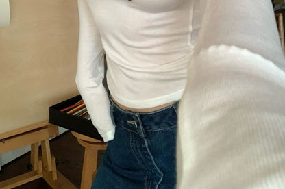 Short Sleeve Deep Plunge Plain Studded Tee