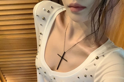 Short Sleeve Deep Plunge Plain Studded Tee