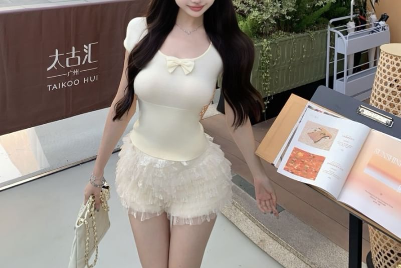 Short Sleeve Scoop Neck Plain Bow Tee / High Waist Plain Tiered Lace Shorts