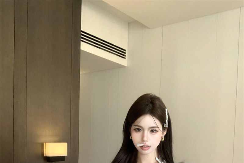 Cap-Sleeve V-Neck Bow Accent Plain Top