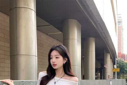 Short-Sleeve Lettering T-Shirt / Lace Waistband Wide Leg Pants