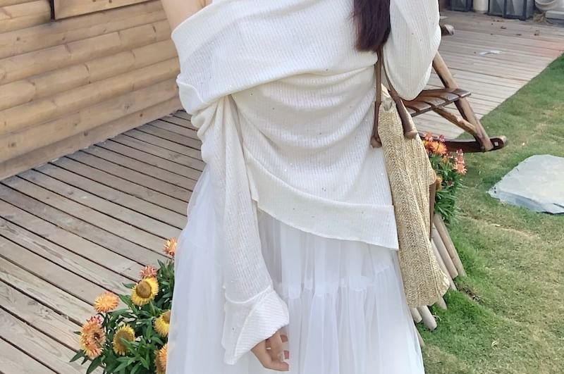 Mock Two-Piece Long-Sleeve Plain Top / High Rise Maxi A-Line Skirt