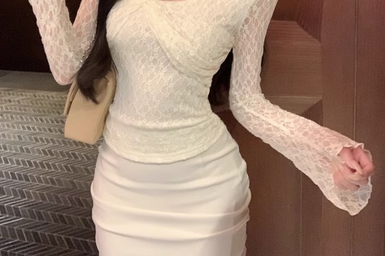 Long-Sleeve U-Neck Lace Top