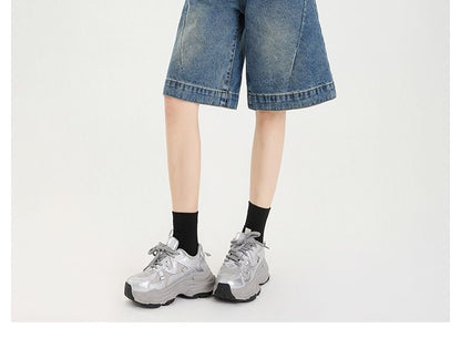 Mid Rise Washed Wide Leg Jorts