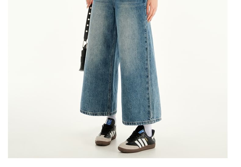 Mid Rise Washed Cropped Wide Leg Jeans