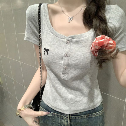 Short-Sleeve Scoop Neck Bow Embroidered Slim Fit Crop T-Shirt