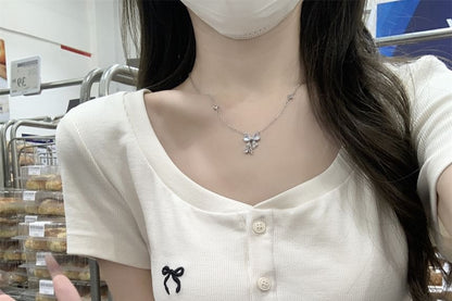 Short-Sleeve Scoop Neck Bow Embroidered Slim Fit Crop T-Shirt