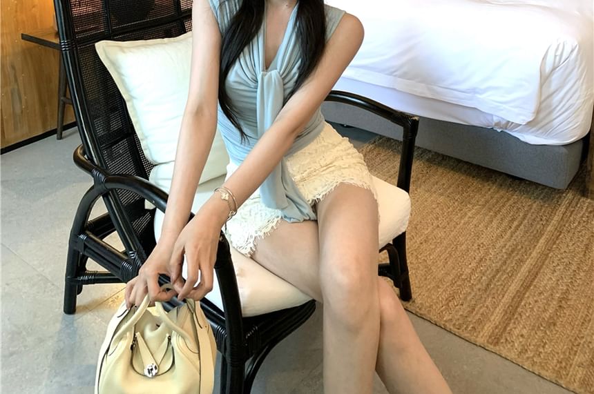 Top Pencil High Rise Skirt Mini Tie-Neck Lace / Plain Tank