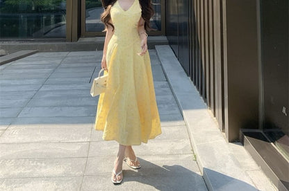 Sleeveless V-Neck Floral Midi Sundress