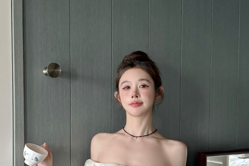 Puff-Sleeve Off-Shoulder Plain Bow Rhinestone Blouse