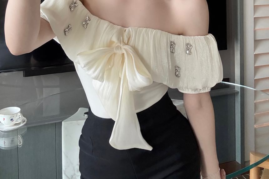 Puff-Sleeve Off-Shoulder Plain Bow Rhinestone Blouse
