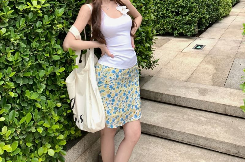 Flower Skirt / Mini High Plain Pencil Top Neck Halter Detail Rise Scoop Floral