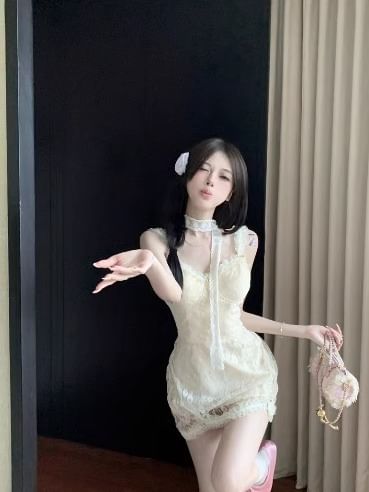 Spaghetti Strap Floral Lace Mini Bodycon Dress