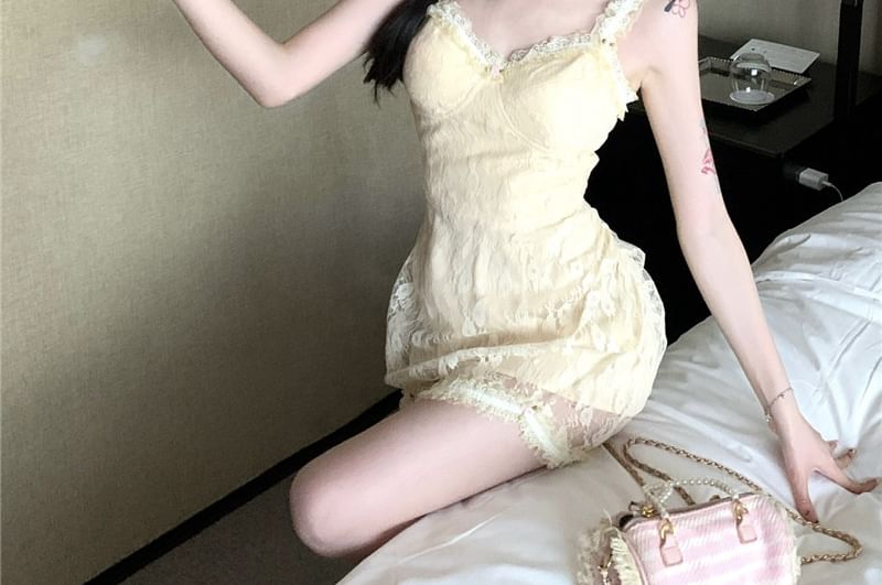 Spaghetti Strap Floral Lace Mini Bodycon Dress