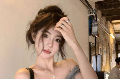 Short-Sleeve Off-Shoulder Plain Cropped T-Shirt