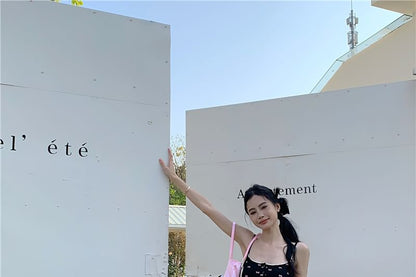 Low Rise Washed Wide Leg Jeans