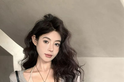 Long-Sleeve V-Neck Plain Tee / Scoop Neck Halter Top