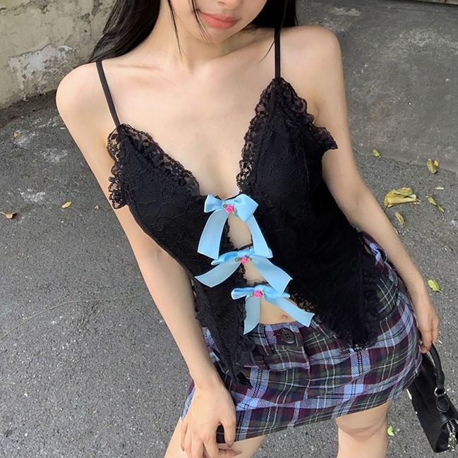 Lace Trim Bow Cutout Camisole Top
