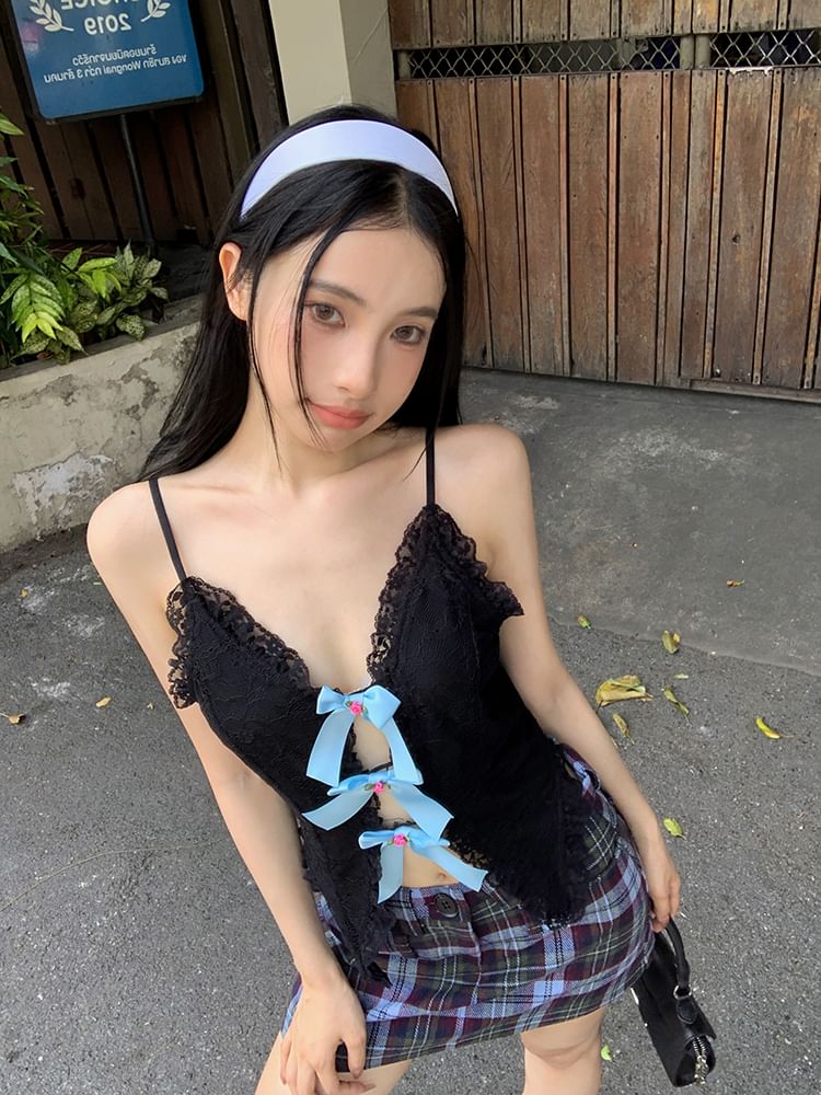 Lace Trim Bow Cutout Camisole Top