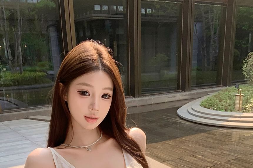 V-Neck Lace Trim Fishbone Cami Top