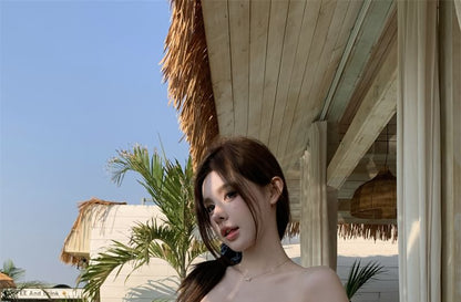 Off-Shoulder Floral Crop Top