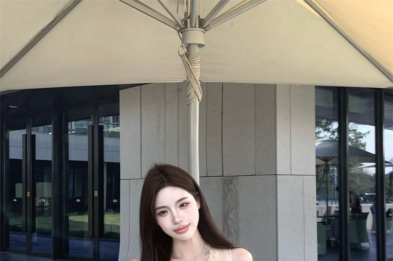 Sleeveless V-Neck Wrap Lace Top