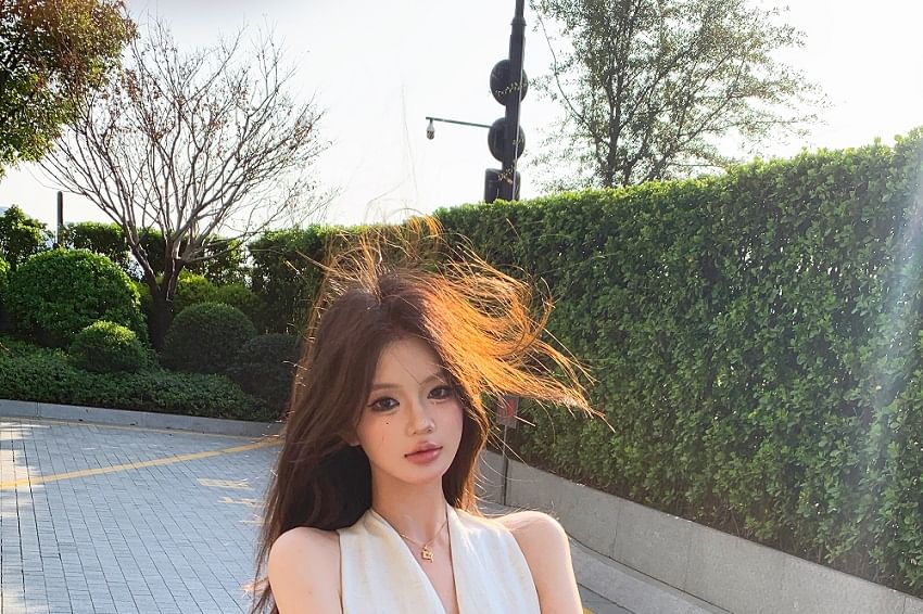 Halter-Neck Plain Midi A-Line Dress / Faux Leather Belt